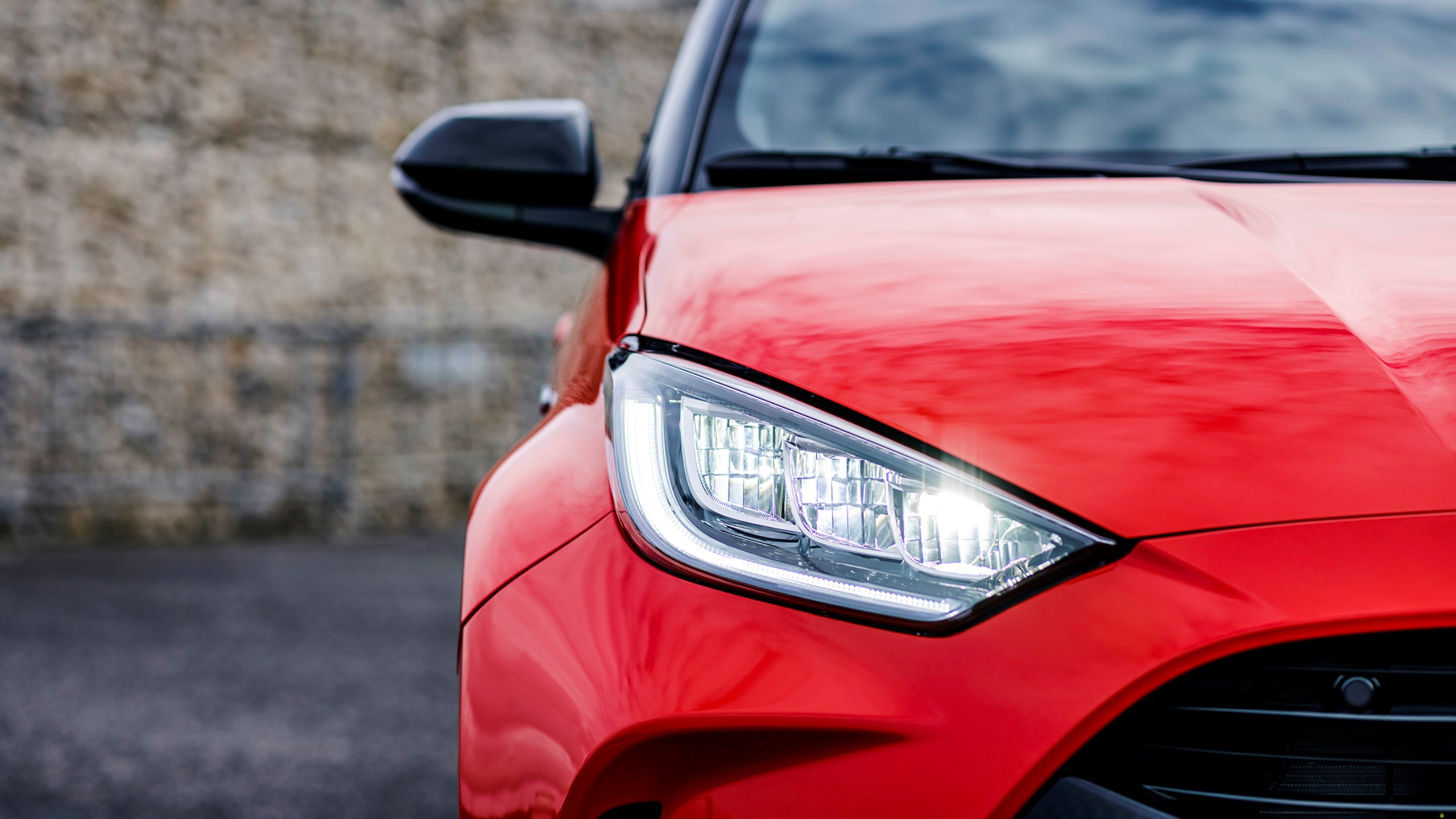 2020 Yaris Hybrid Front Lygte Detalje1900x1069