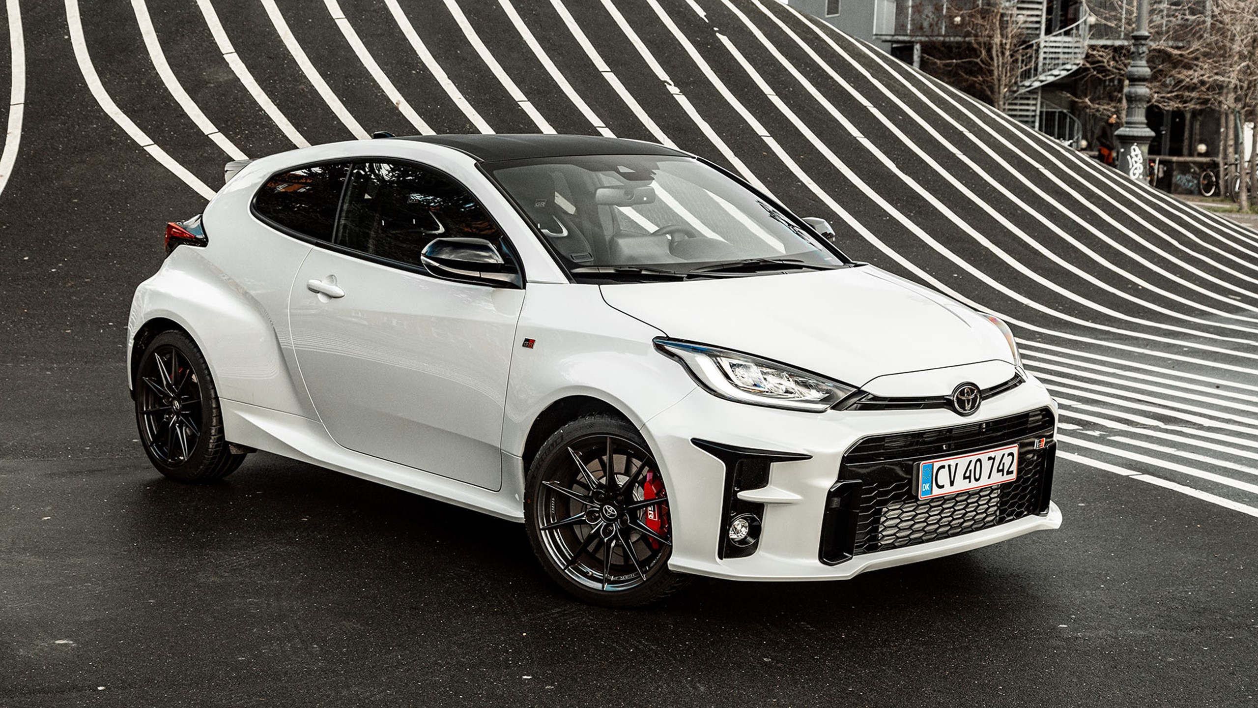 Toyota GR Yaris Statisk Forfra Side 1900X1069